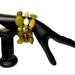 Green/Khaki Three layers‎ Resins/Faux stones